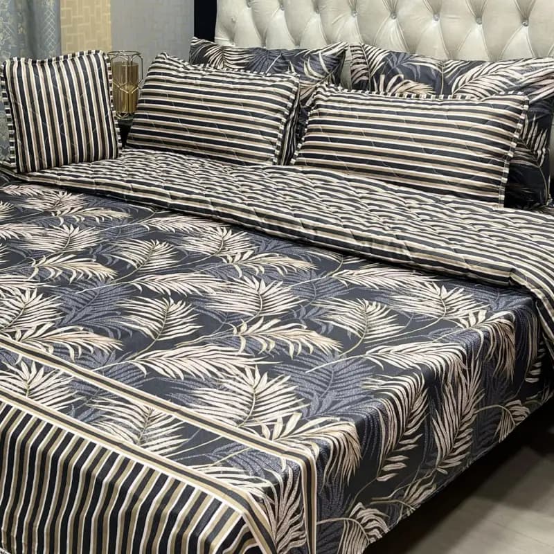  *Special Offer*
Khaadi  & Alkaram
Cotton Comforters
7pc Comforter Set